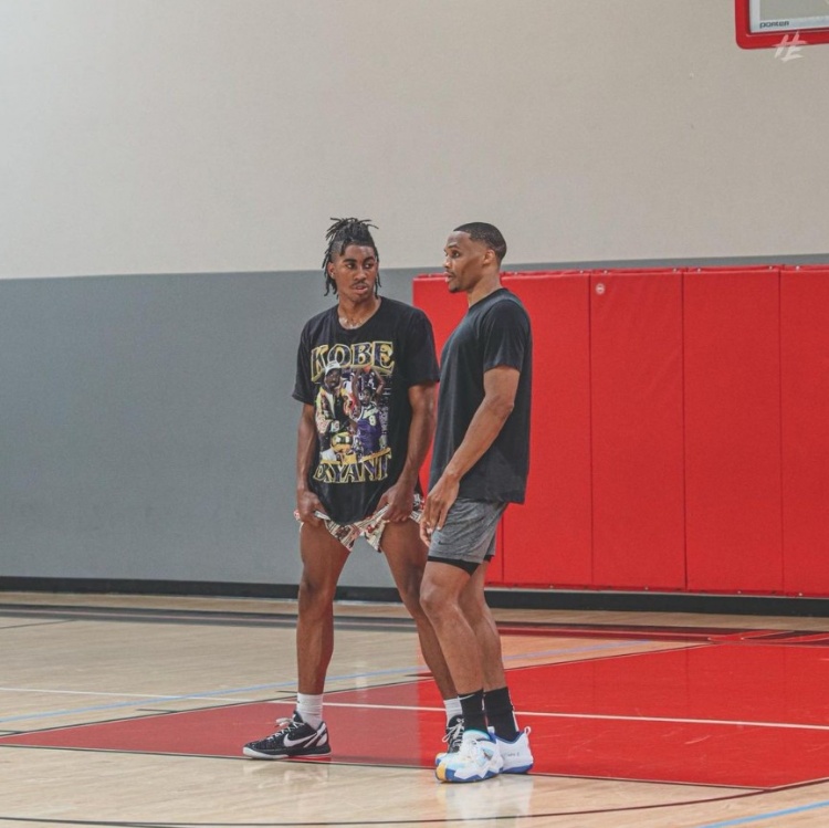 男双首登场，中国队连胜韩国、法国 ｜ 混团世界杯（混团世界杯：男双迎首秀，中国队连克韩国与法国）