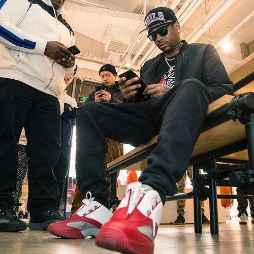 小蜘蛛未获最佳前锋提名，冈萨雷斯晒照：显然他们什么都不懂（小蜘蛛落选最佳前锋提名，冈萨雷斯晒照发声：他们显然不懂球）