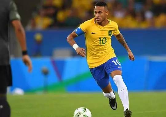 爆冷！凯尔特人138-129击败魔术，霍华德空砍30分难救主（冷门！凯尔特人138-129力擒魔术，霍华德轰30分仍难挽败局）