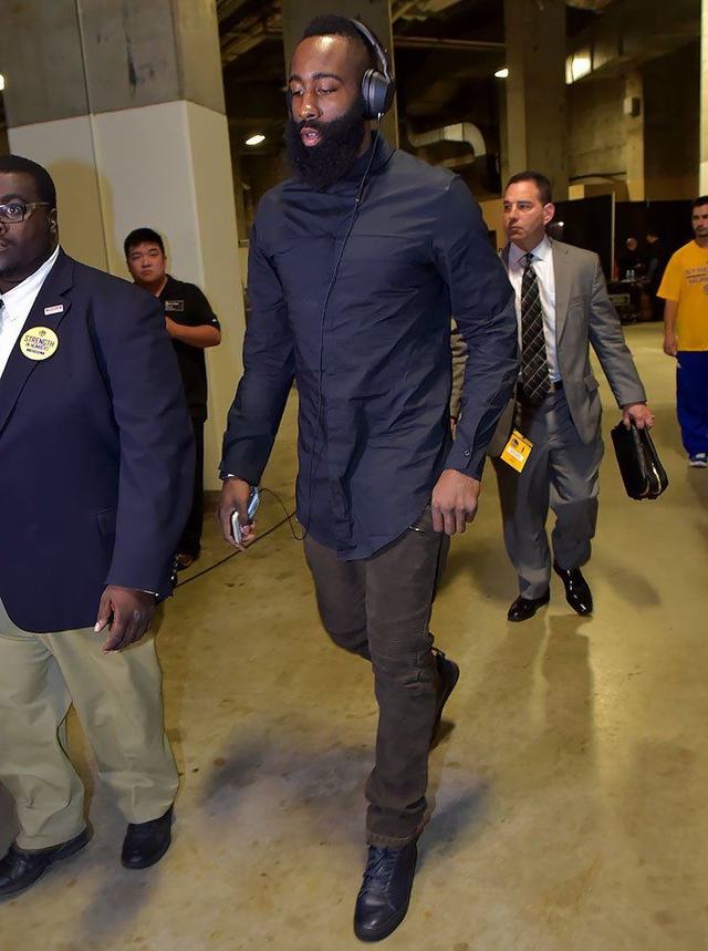 维蒂尼亚是第九位欧冠对英格兰球队戴帽球员，也是葡萄牙首人（维蒂尼亚成为欧冠对英格兰球队戴帽第9人，葡萄牙球员首例）