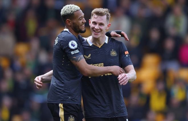 掘金主帅：无论谁防德罗赞我都有所顾虑，他像艺术家一样得分（掘金主帅直言：德罗赞得分如艺术般精妙，派谁去防都让人头疼）