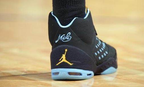 瓜帅赛后安慰哈兰德：他下场比赛一定能达到英超百球里程碑（瓜帅赛后鼓励哈兰德：下场定能完成英超百球里程碑）