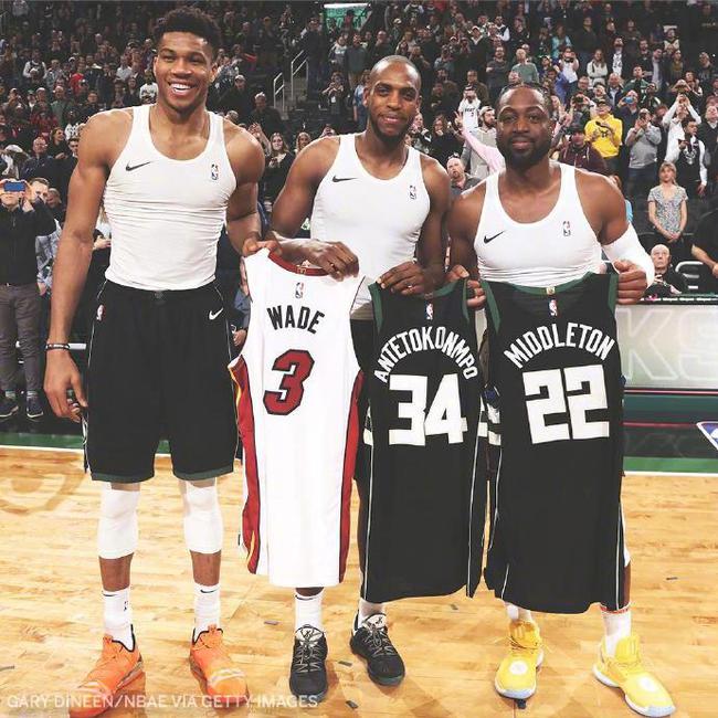 科隆vs汉堡：卡明斯基、侯赛因巴希奇首发，法比奥-维埃拉、洛孔加出战（科隆战汉堡：卡明斯基、侯赛因巴希奇先发，法比奥-维埃拉、洛孔加出战）