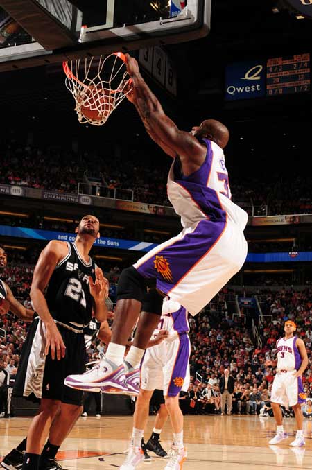 德转预热国米前锋博尼身价上涨：最低2500万欧，最高4000万欧（德转网看好国米前锋博尼：身价上调至2500万-4000万欧区间）